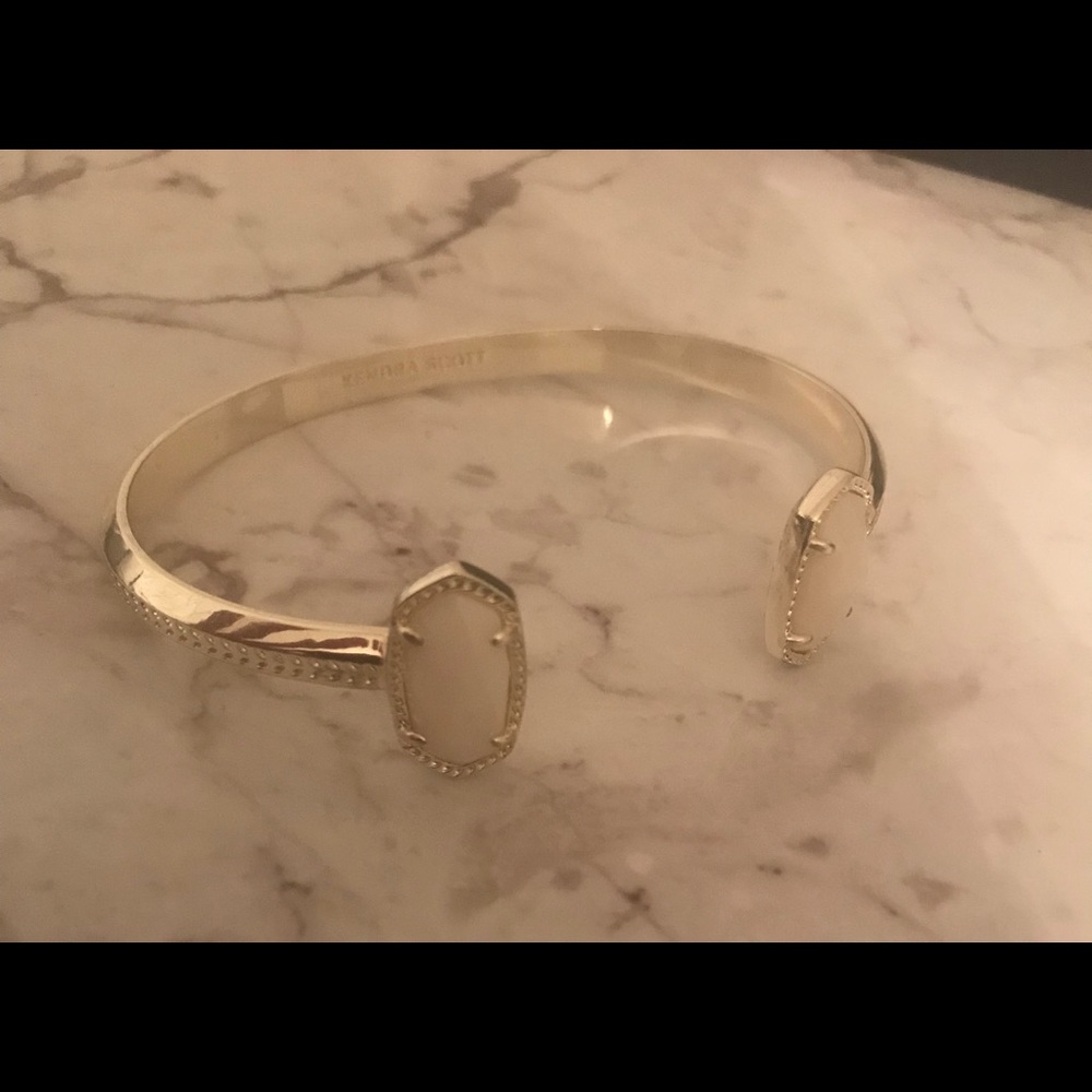 Kendra Scott Elton gold bracelet (gold+white)